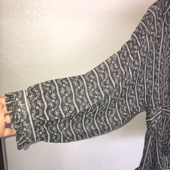 Nanette Lepore Gray Semi Sheer Blouse Size 10 - Picture 6 of 9